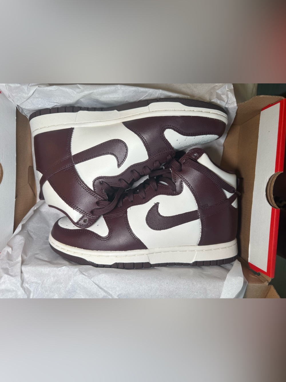 Nike Dunk High Burgundy Crush Womenโs 7.5 NIB